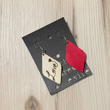 Load image into Gallery viewer, Wooden Love Burnt Earring