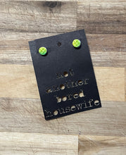 Load image into Gallery viewer, Clay Essential Oil Diffuser Green Earrings Round Weave Design-Chain